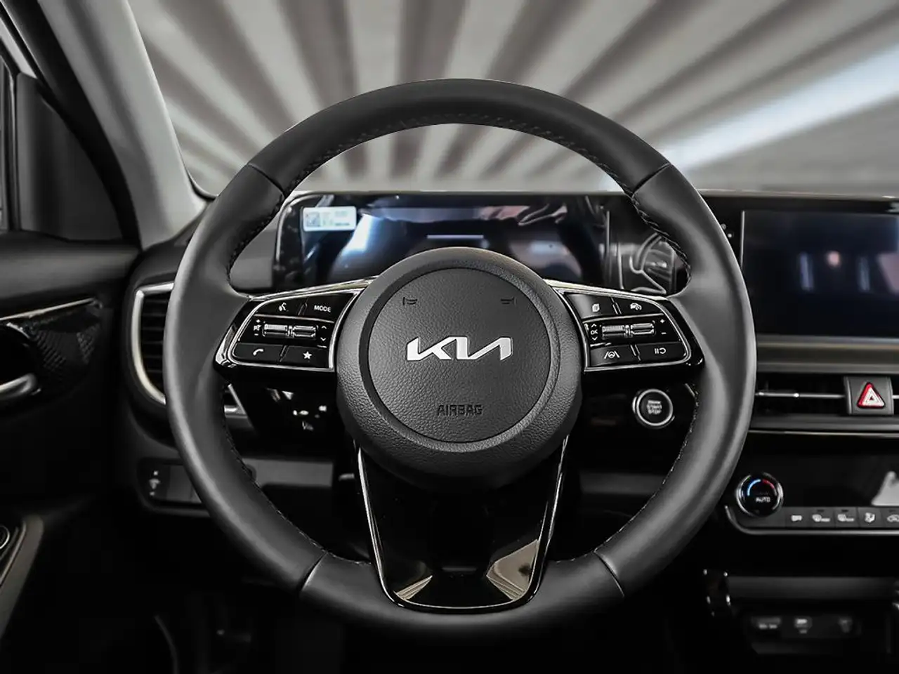 Kia Seltos снимка Kia Seltos