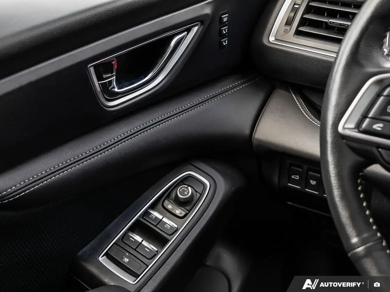 Subaru Ascent снимка Subaru Ascent