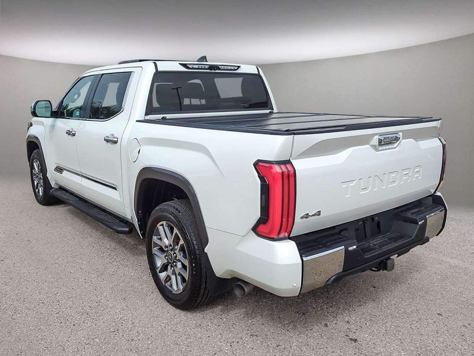 2024 Toyota Tundra 1794 4X4; HUD, JBL, LEATHER, PANORAMIC SUNROOF, HE — снимка 1