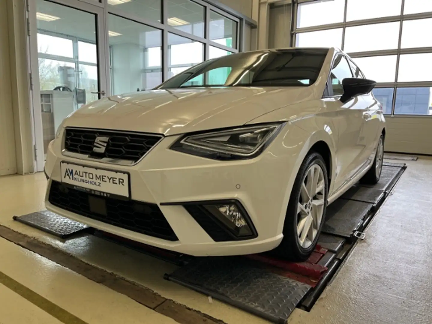 SEAT Ibiza FR-Line 1.0 TSI Kamera Navi LED Weiß - 2