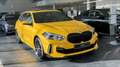 BMW 120 iA - M Sport Geel - thumbnail 1