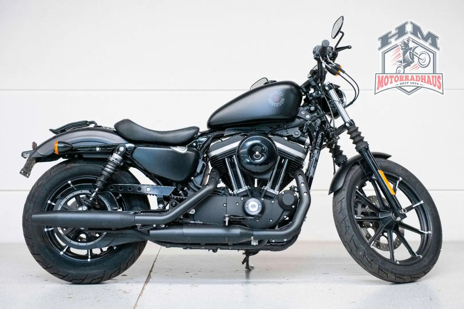 Harley-Davidson Iron 883 5HD* Noir - 1