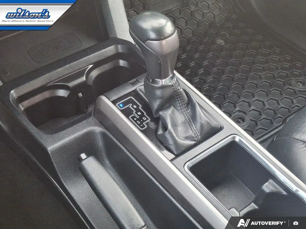 Toyota Tacoma снимка Toyota Tacoma