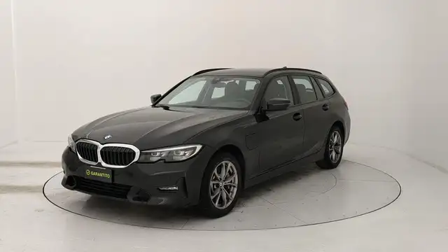 BMW 330 330e xdrive Sport auto