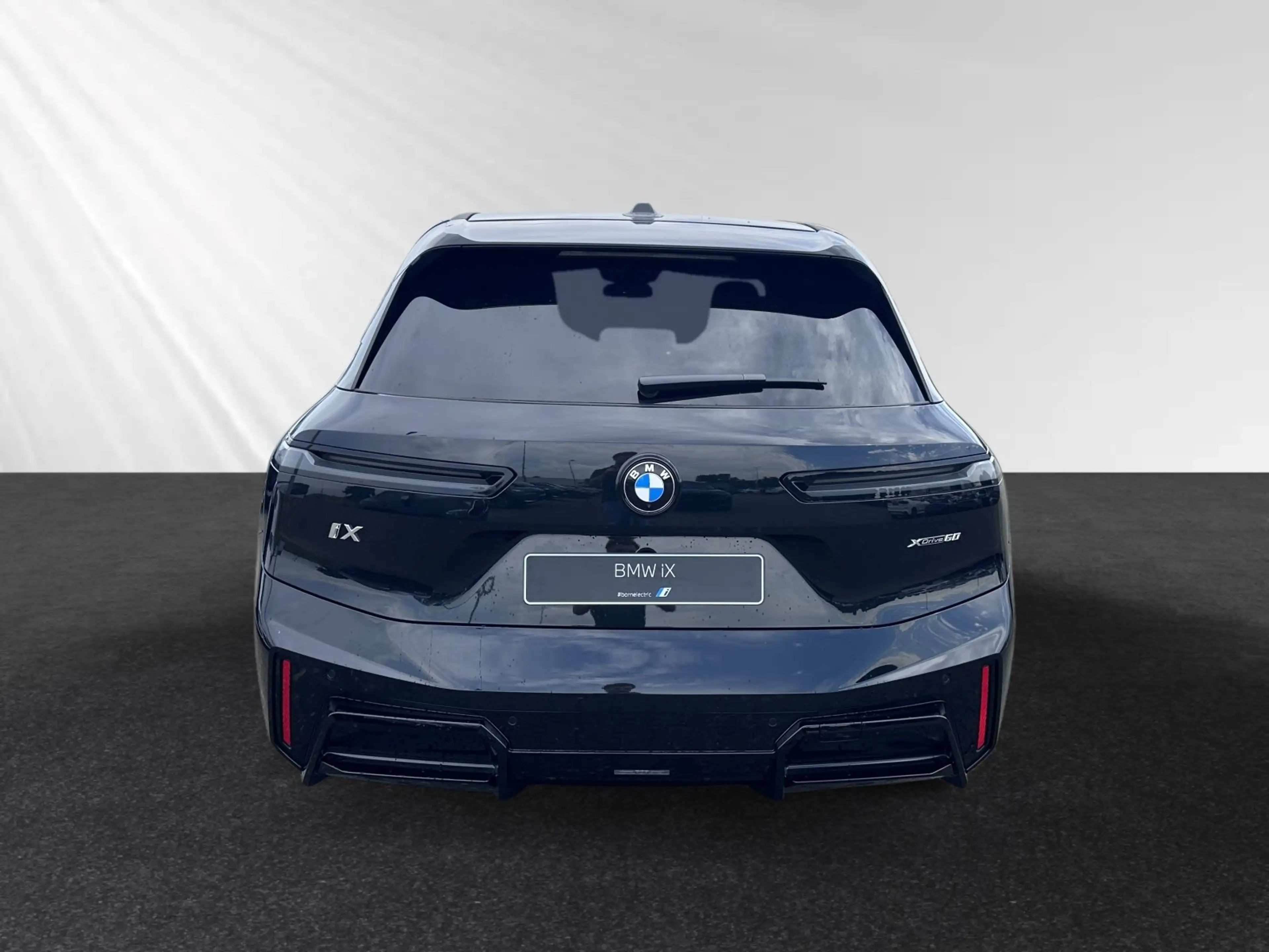 BMW iX xDrive60 M Sport Pro|AHK|DA&PA-Prof.|H/K — photo 8