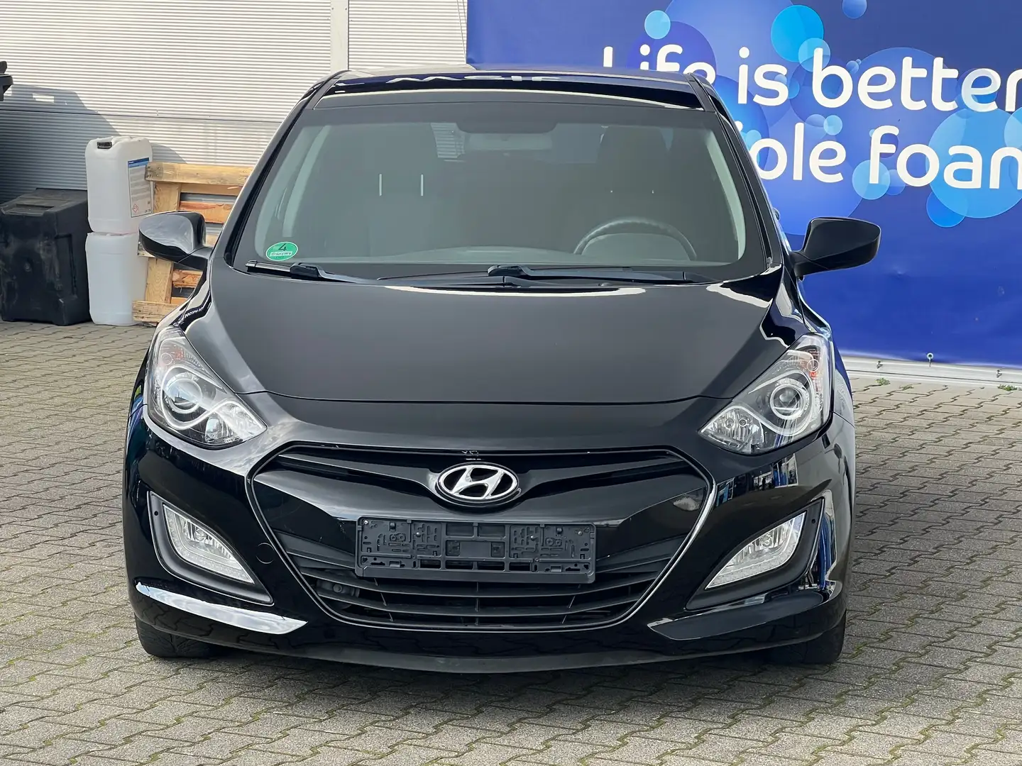 Hyundai i30 1.4 Trend  KLIMAAUTOMATIK  5-TÜRIG Noir - 2