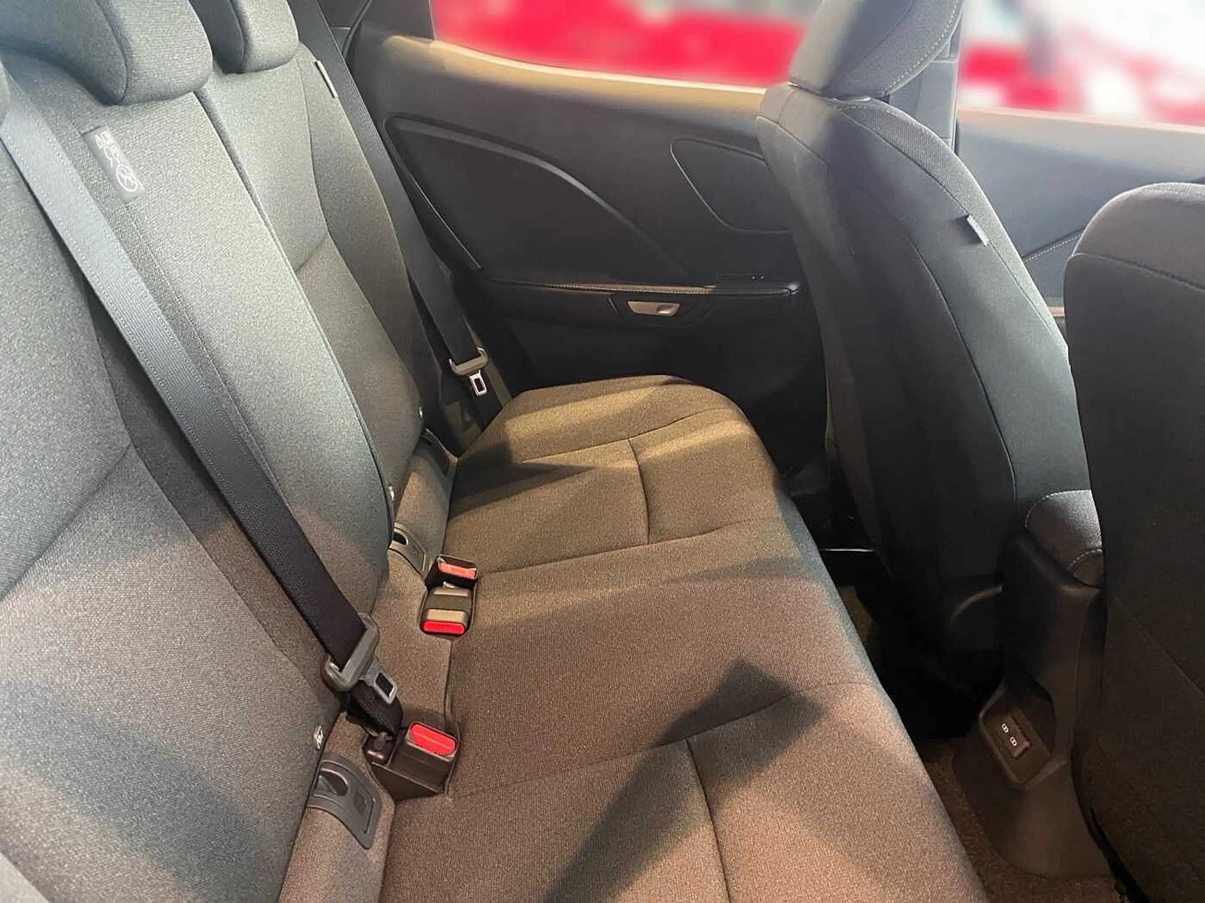 Lexus LBX 1.5 Hybird Komfortpaket LED KLIMA — photo 15