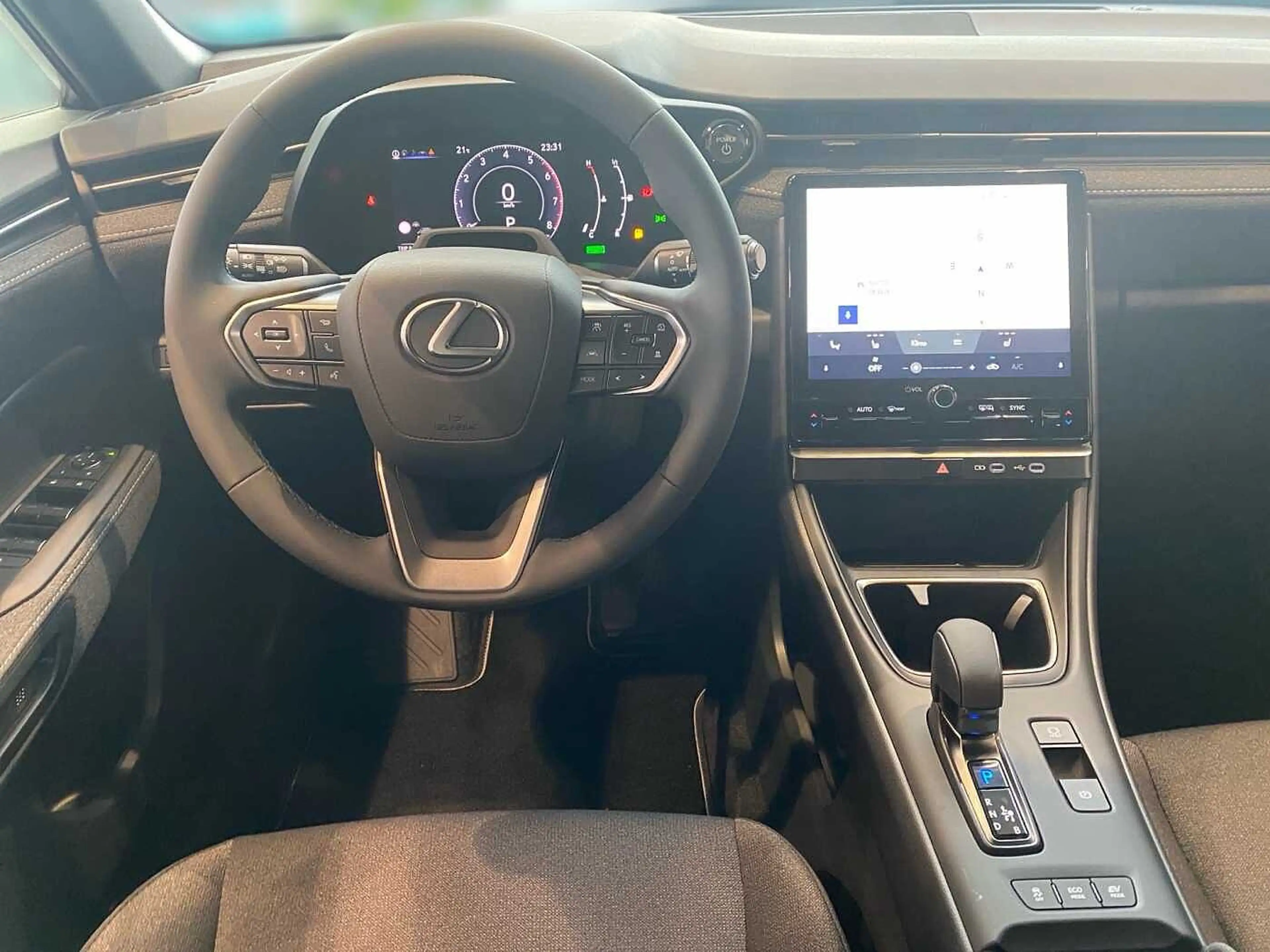 Lexus LBX 1.5 Hybird Komfortpaket LED KLIMA — photo 11