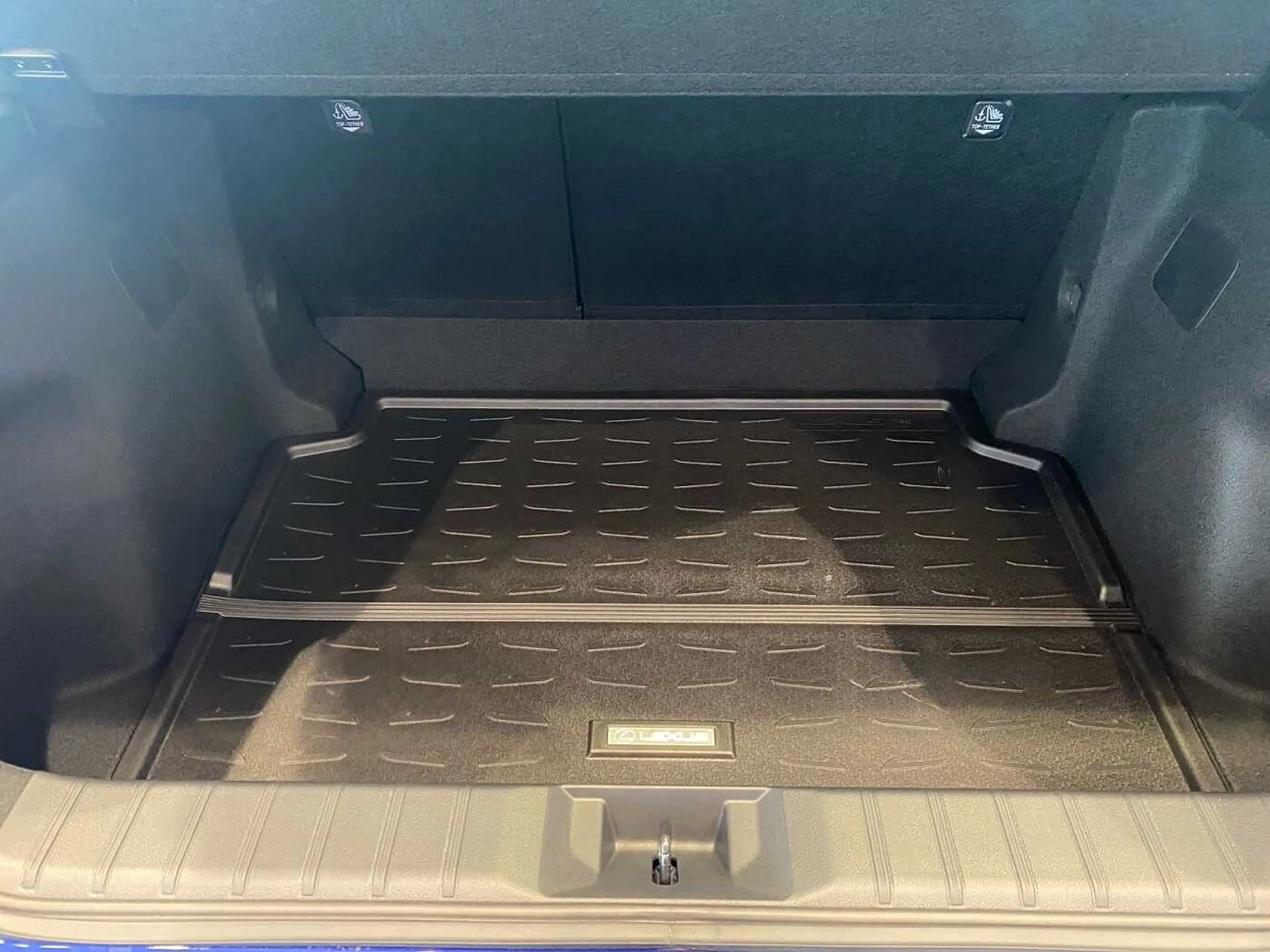 Lexus LBX 1.5 Hybird Komfortpaket LED KLIMA — photo 9