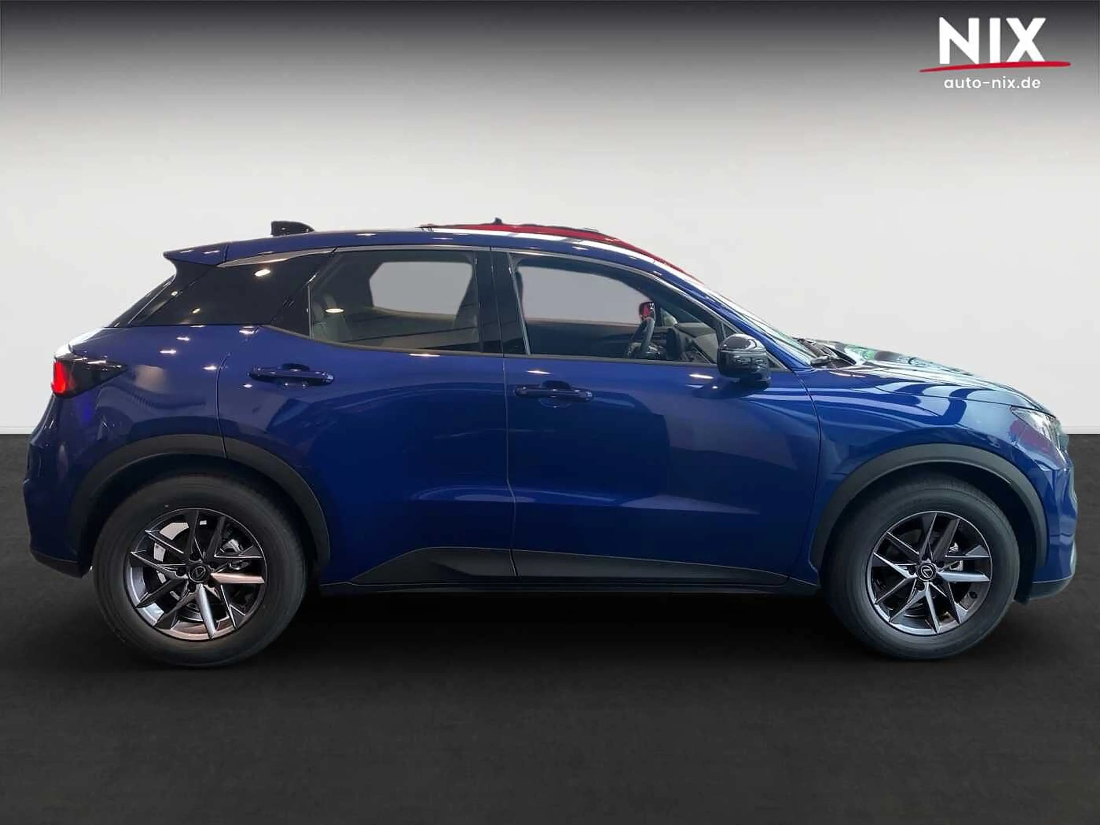 Lexus LBX 1.5 Hybird Komfortpaket LED KLIMA — photo 3