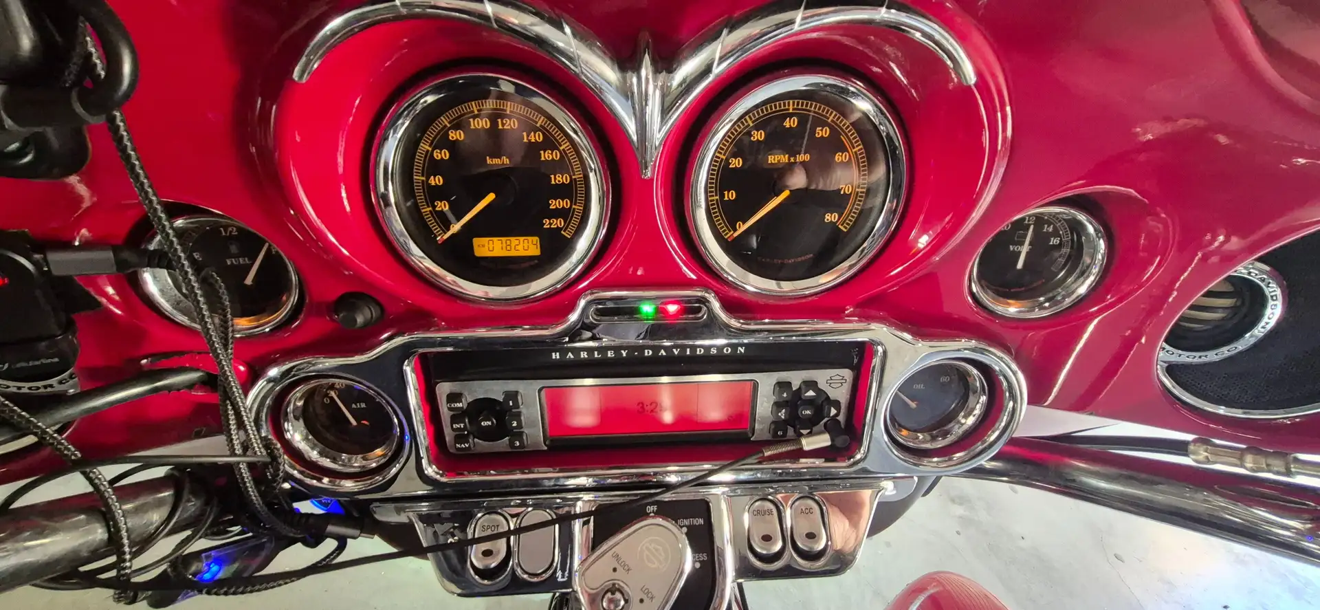 Harley-Davidson Electra Glide Roşu - 2