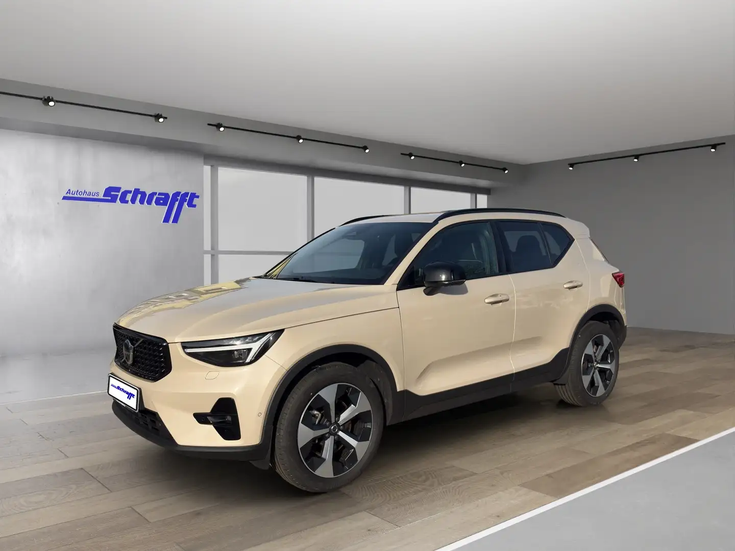 Volvo XC40 Plus Dark 2WD Beige - 1