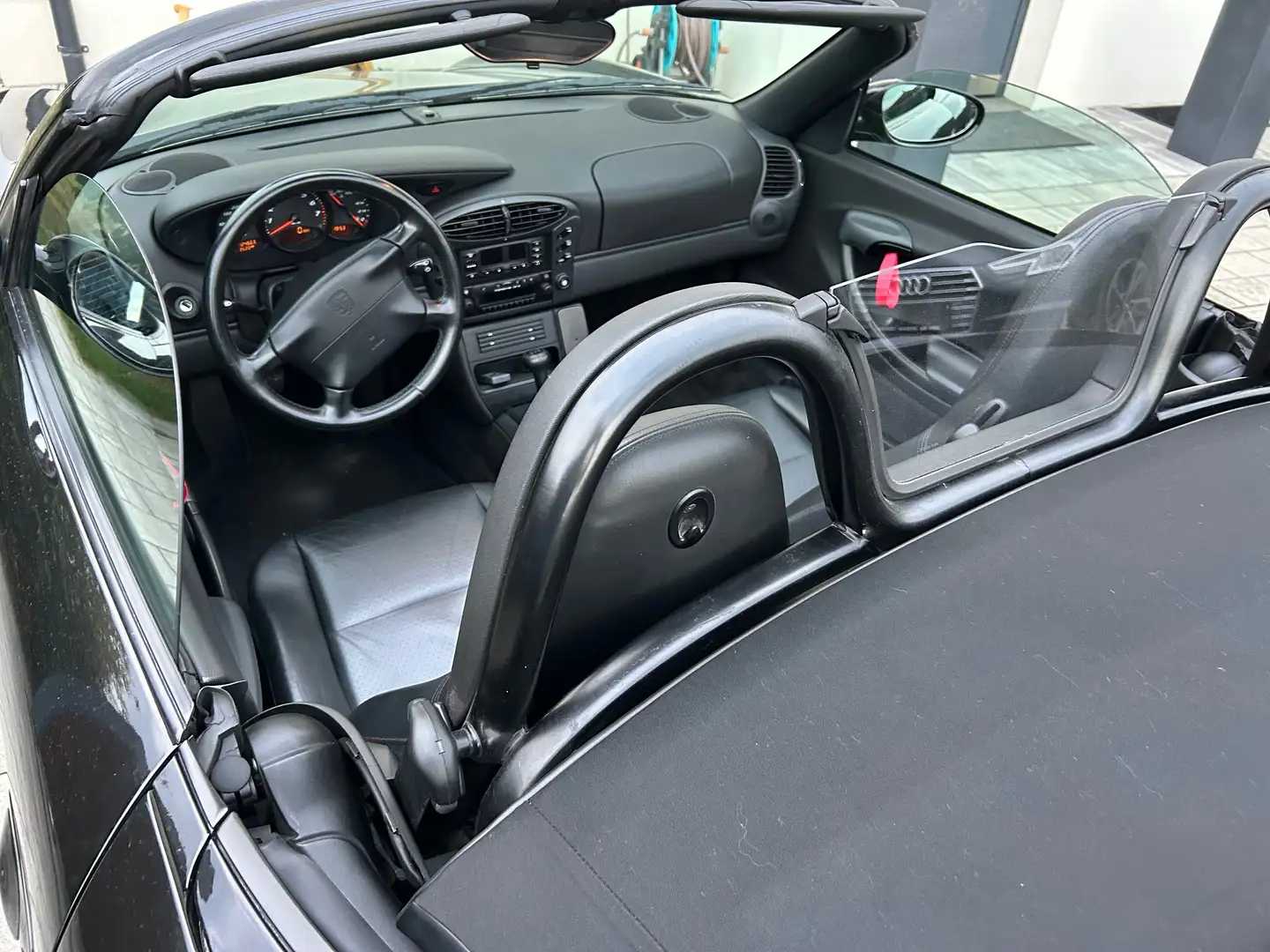 Porsche Boxster Schwarz - 2