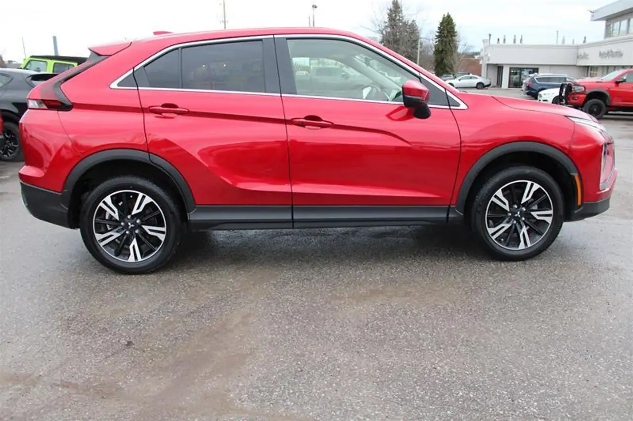 Mitsubishi Eclipse Cross снимка Mitsubishi Eclipse Cross