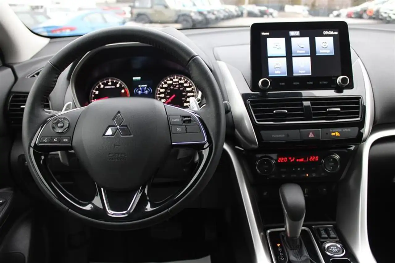 Mitsubishi Eclipse Cross снимка Mitsubishi Eclipse Cross