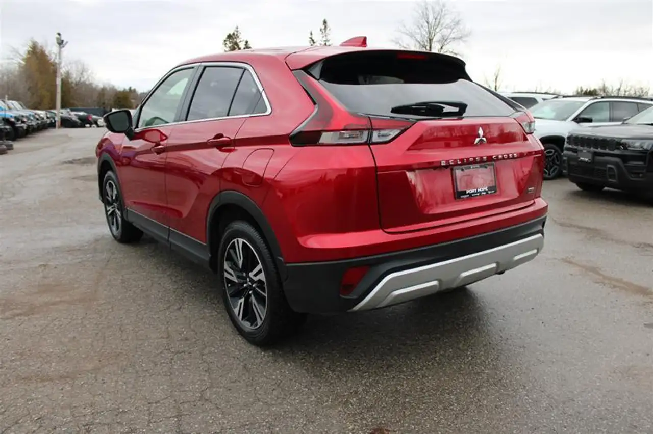 Mitsubishi Eclipse Cross снимка Mitsubishi Eclipse Cross