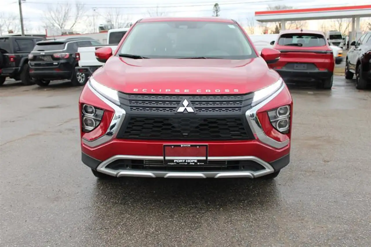 Mitsubishi Eclipse Cross снимка Mitsubishi Eclipse Cross