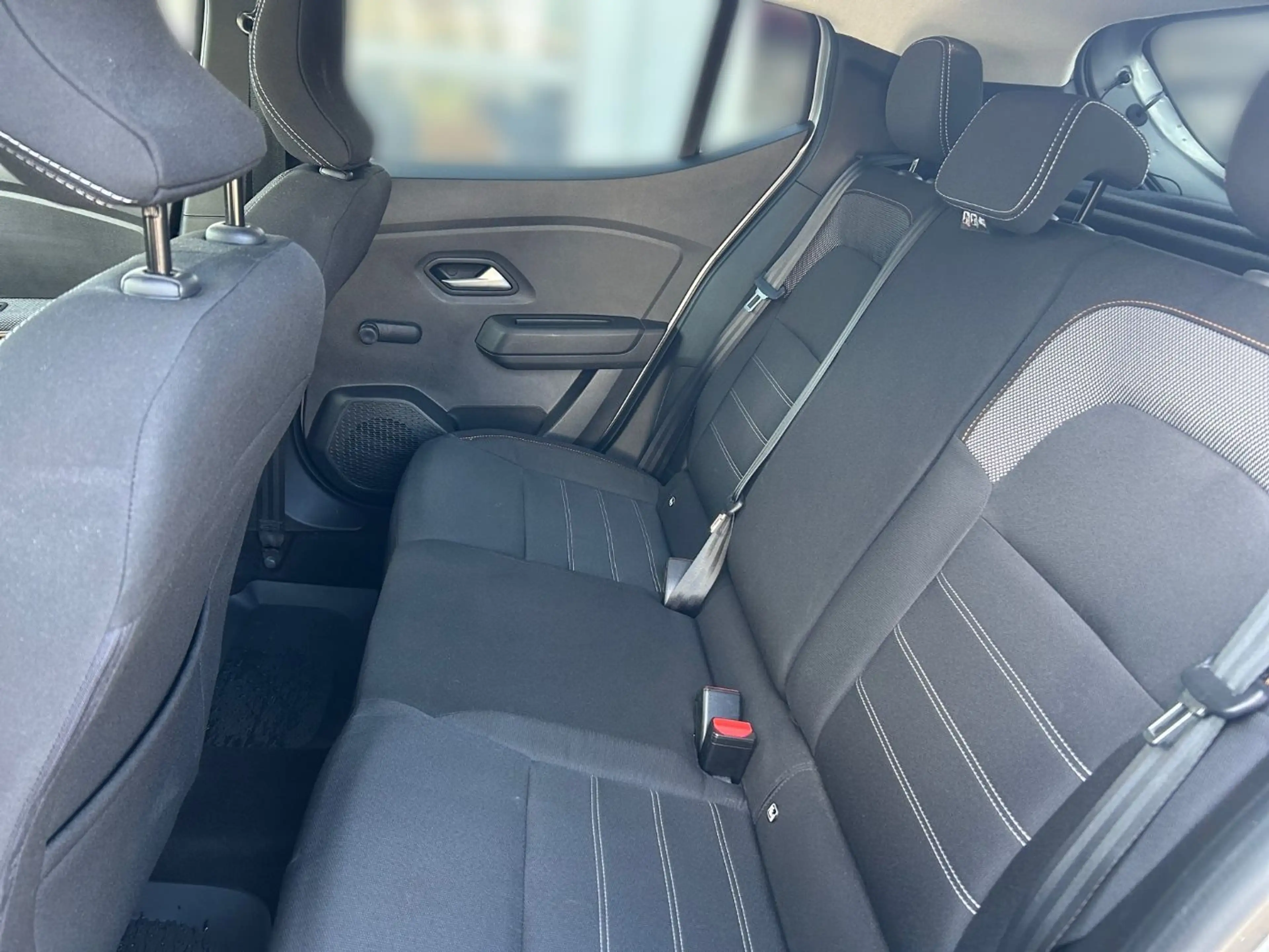 Dacia Sandero III 1.0 TCe 90 Stepway Comfort DAB AUT — photo 12