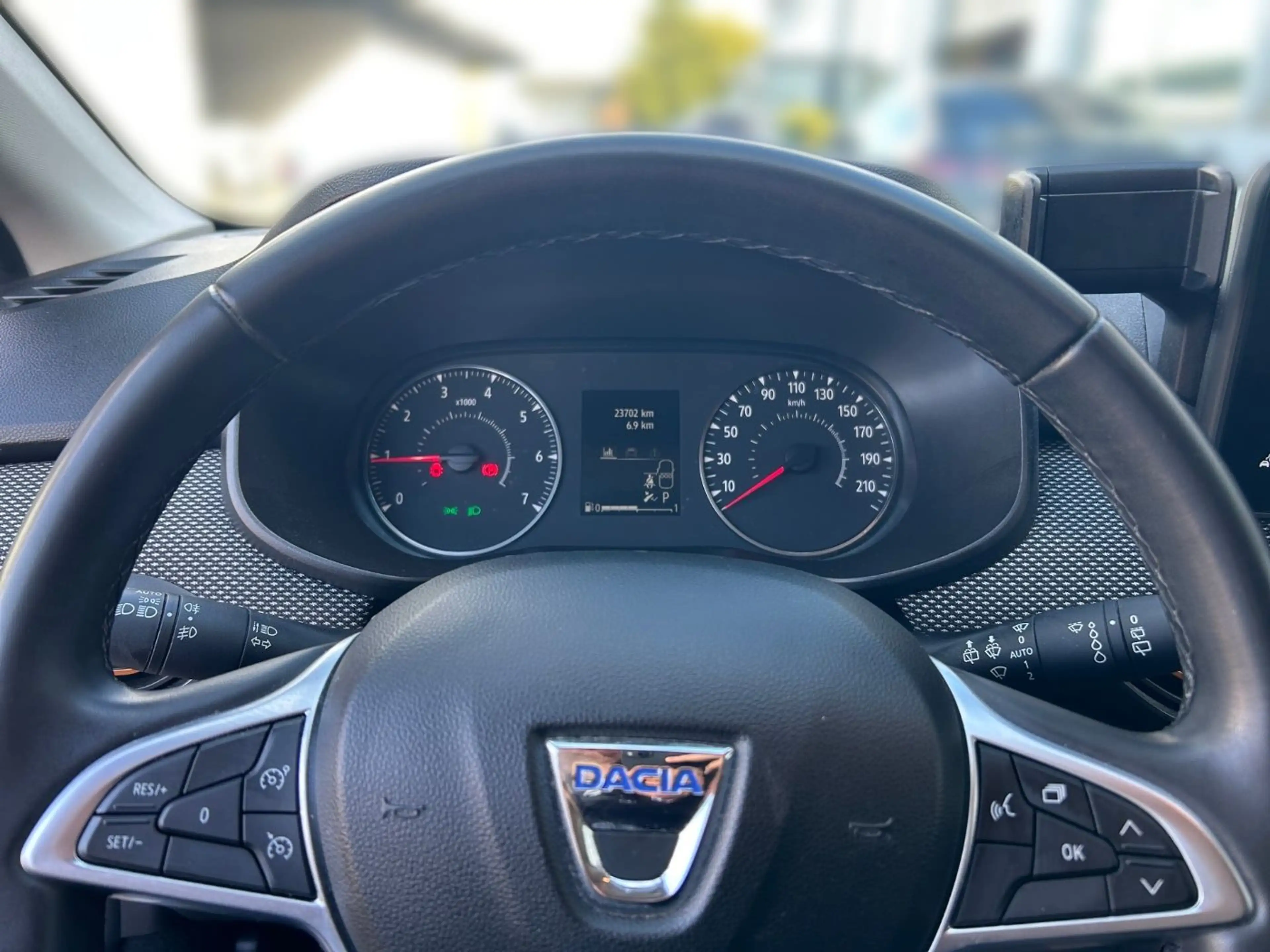 Dacia Sandero III 1.0 TCe 90 Stepway Comfort DAB AUT — photo 9