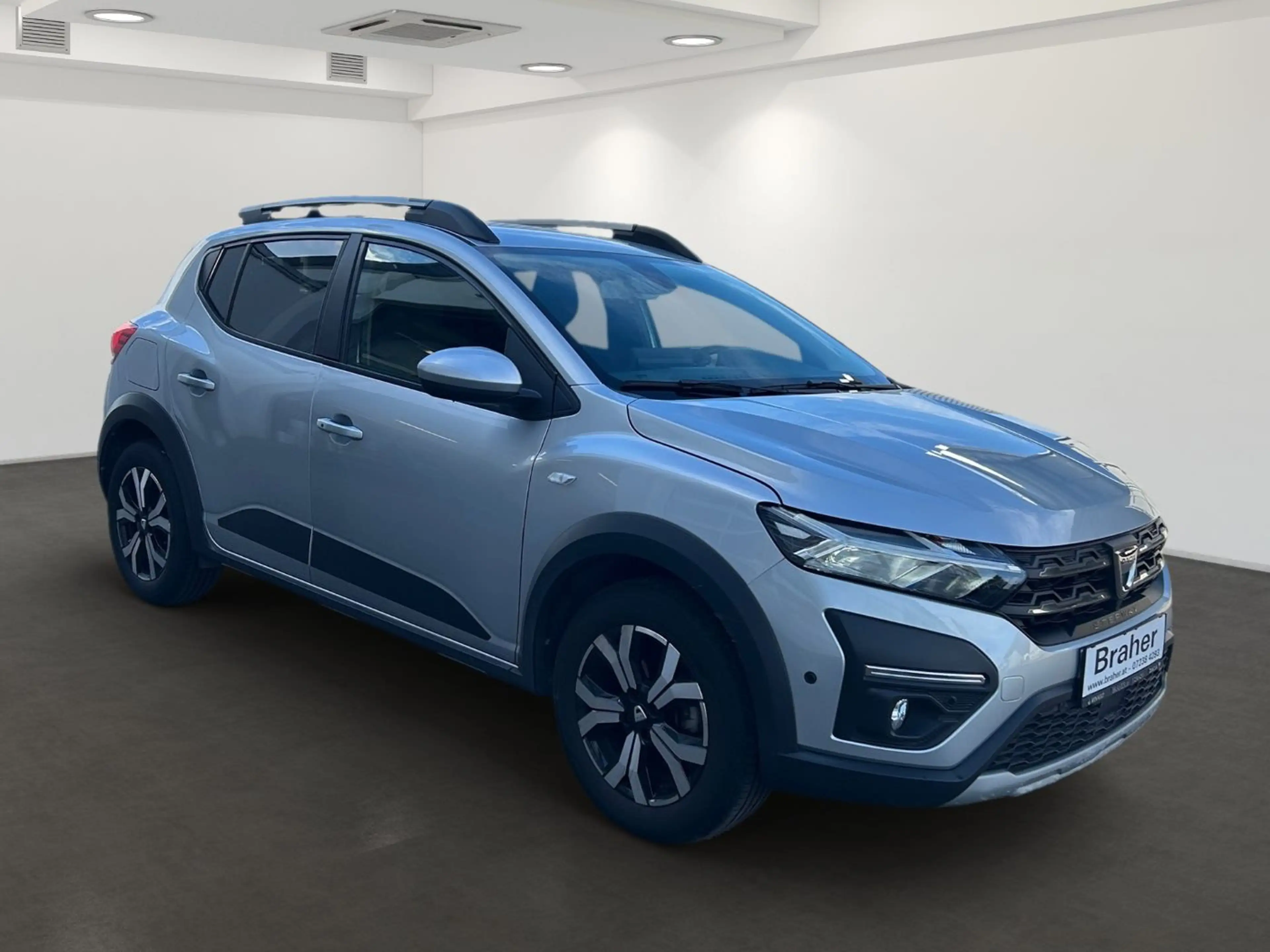 Dacia Sandero III 1.0 TCe 90 Stepway Comfort DAB AUT — photo 3