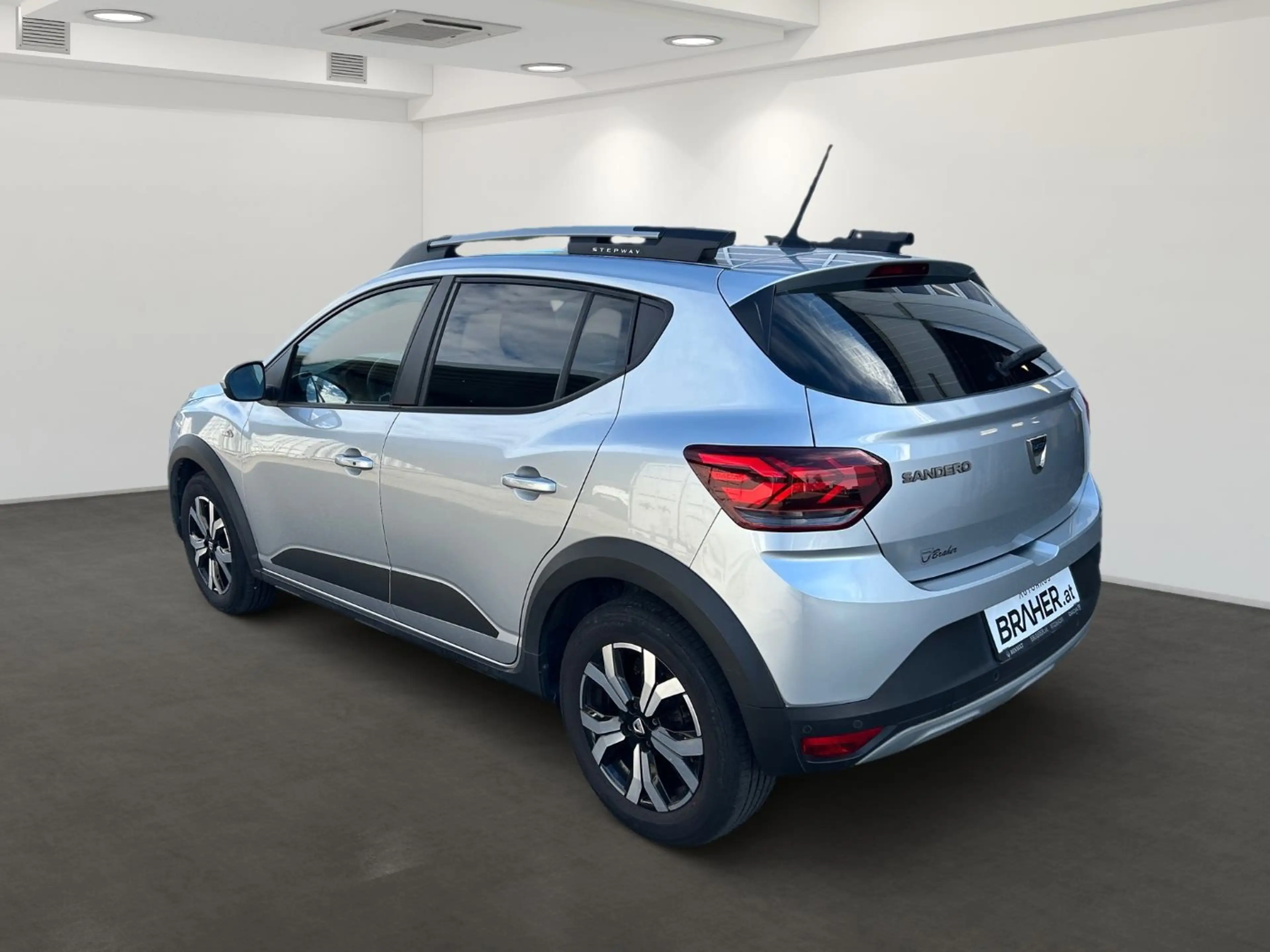 Dacia Sandero III 1.0 TCe 90 Stepway Comfort DAB AUT — photo 5