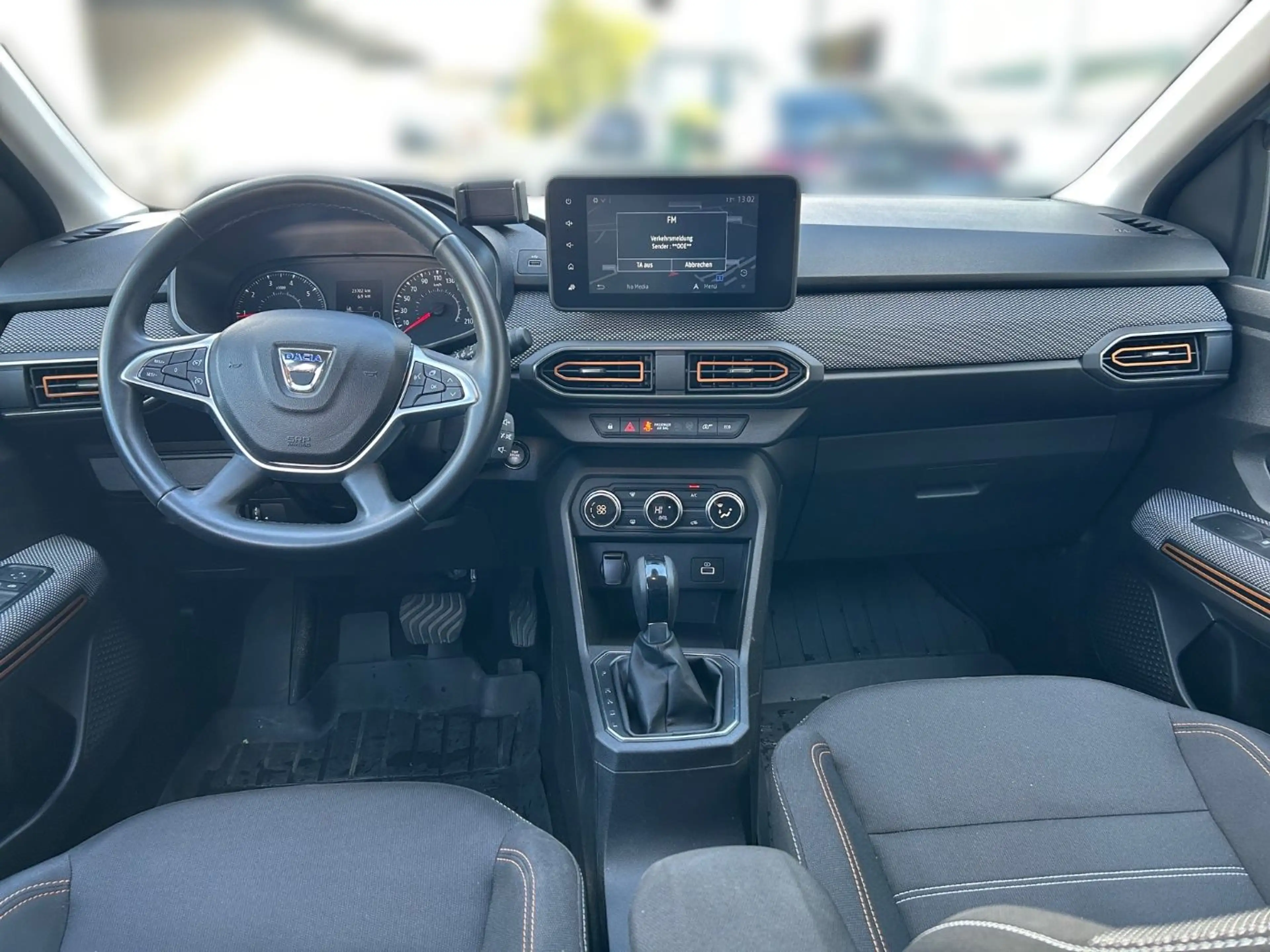 Dacia Sandero III 1.0 TCe 90 Stepway Comfort DAB AUT — photo 11
