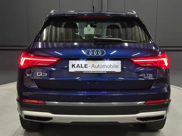Audi Q3 view 5
