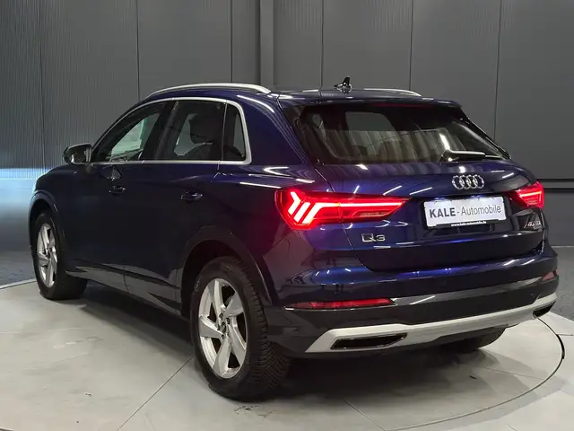 Audi Q3 view 2