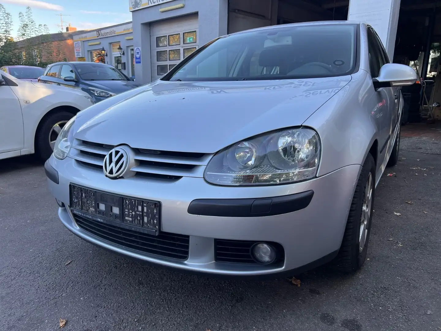 Volkswagen Golf V Lim. Trendline Silber - 1