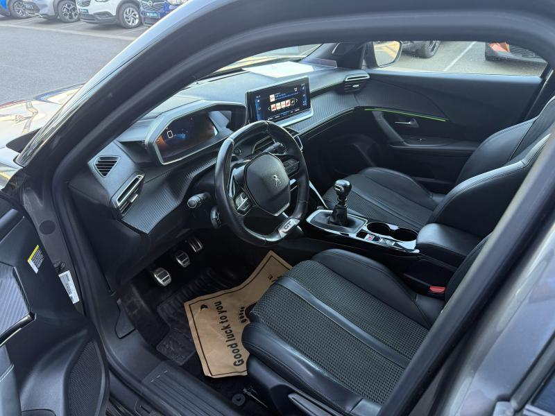 Peugeot 2008 NEW GT — photo 11