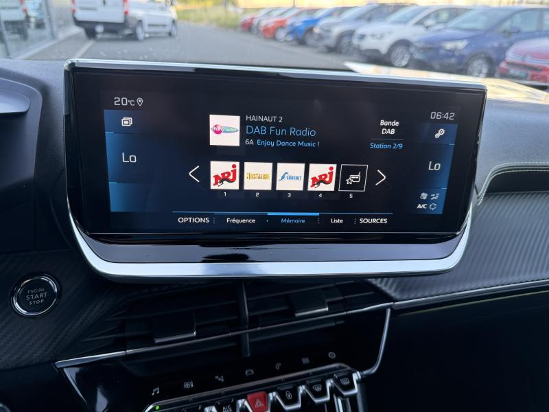 Peugeot 2008 NEW GT — photo 12