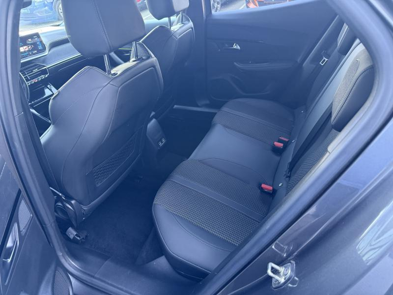 Peugeot 2008 NEW GT — photo 15