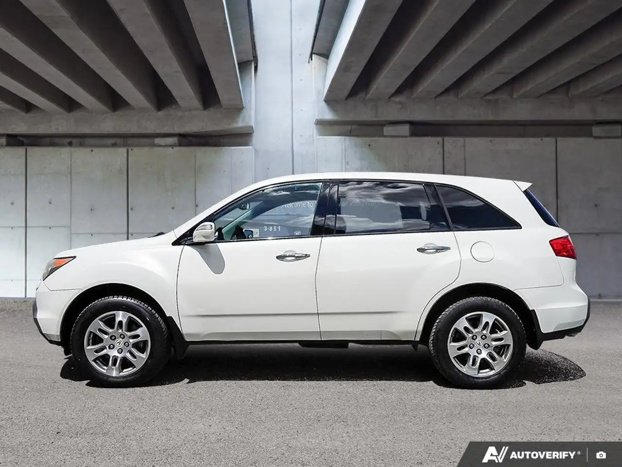 Acura MDX снимка Acura MDX