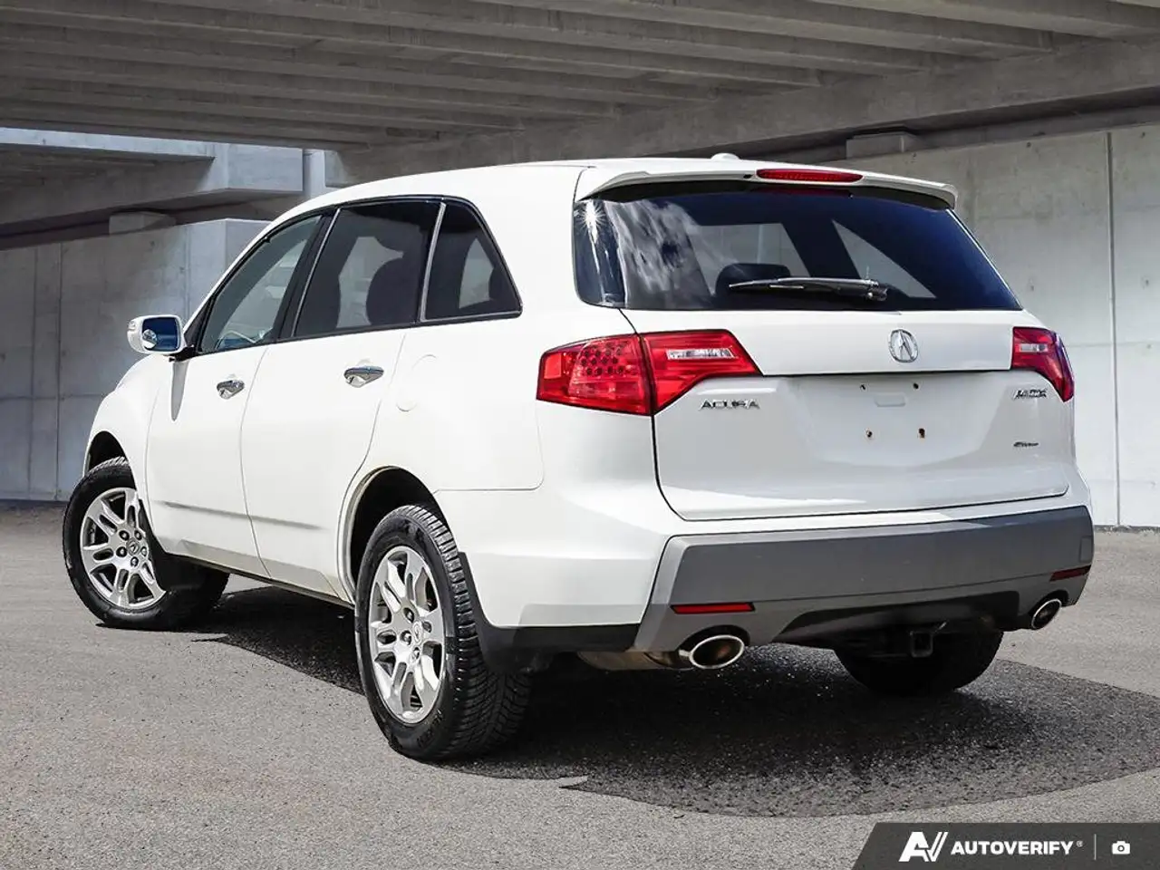 Acura MDX снимка Acura MDX