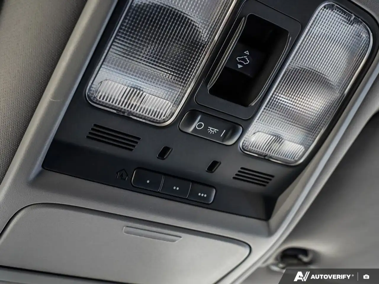 Acura MDX снимка Acura MDX