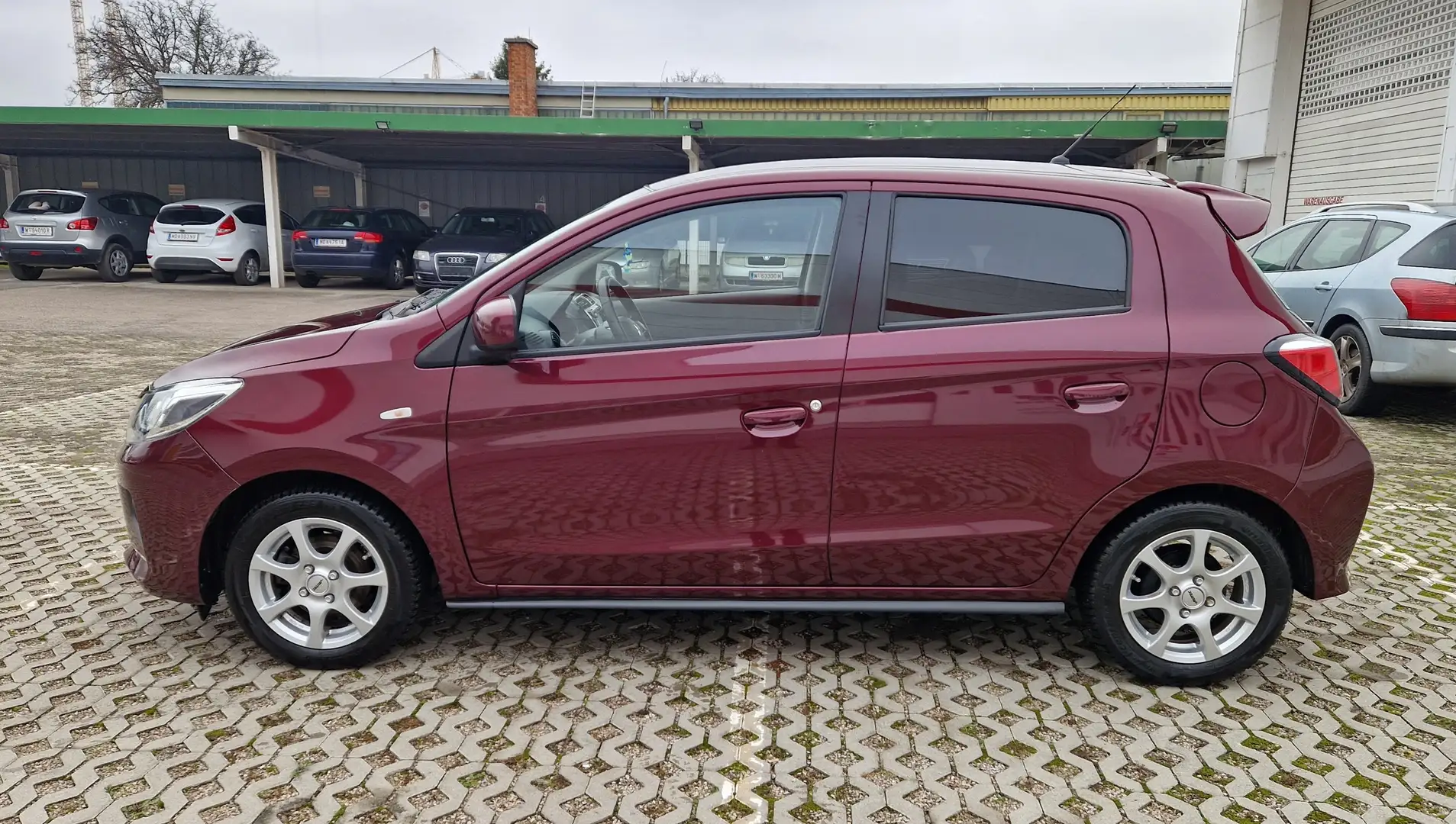 Mitsubishi Space Star 1.2 MIVEC Invite AS&G Rot - 2