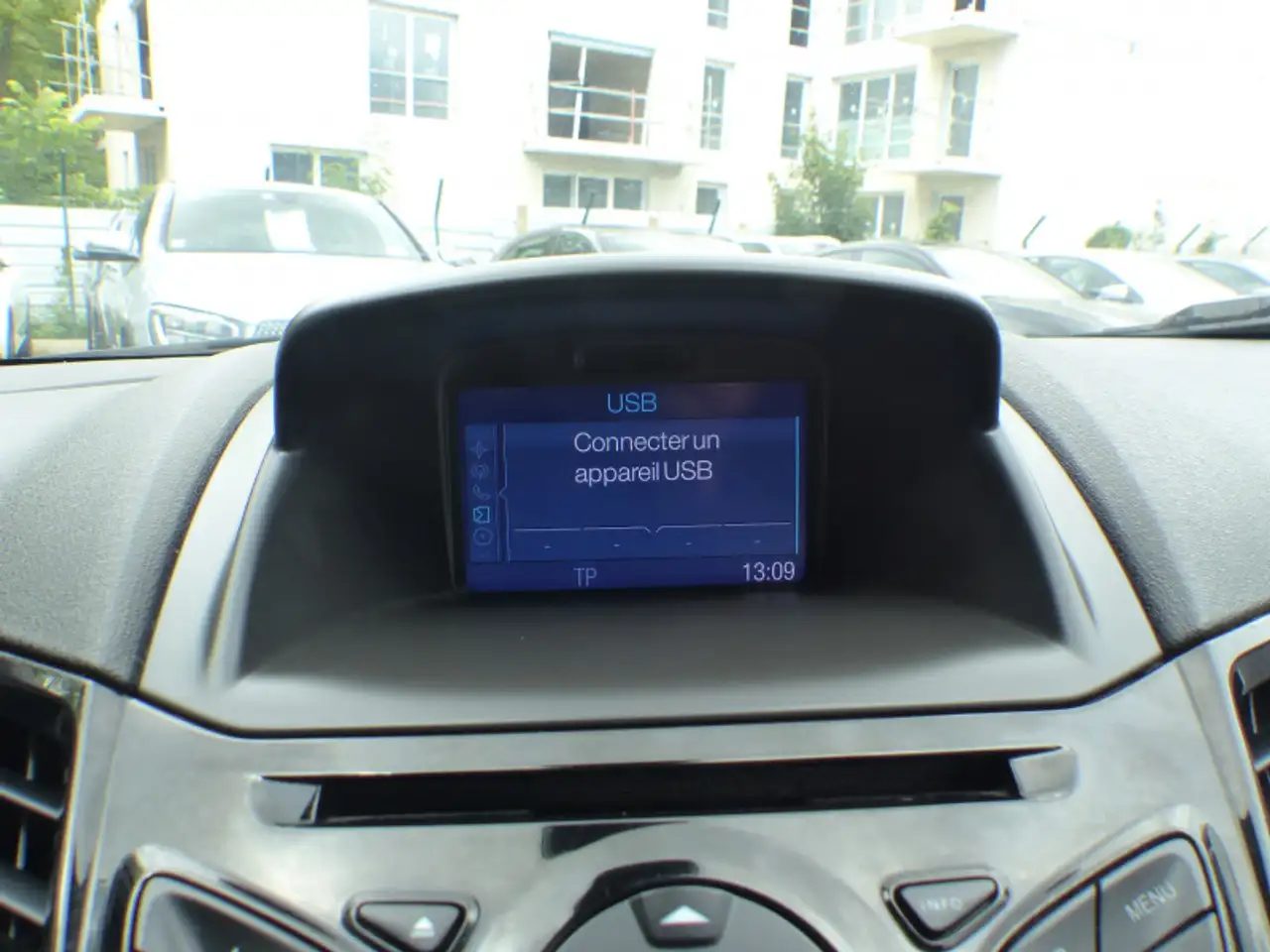 Ford Fiesta 5 portes — photo 20