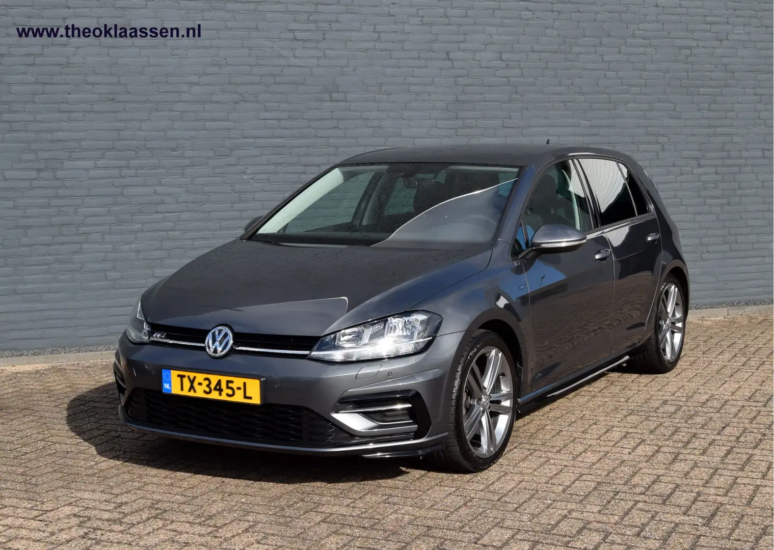 Volkswagen Golf 1.5 TSI Highline Business R Grau - 2