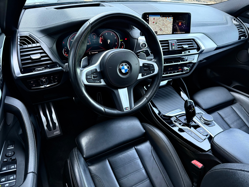 BMW X4 2.0dAS 190CV X-DRiVE !! PACK M" + SHADOW  !! H&K CAMERA 360° NAVi PANO CUiR JA21"++ — photo 10