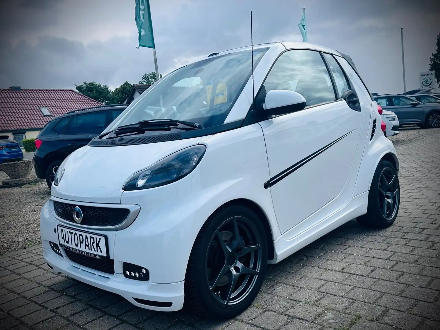 smart forTwo fortwo cabrio Brabus Xclusive*LEDER*DAB* Weiß - 2