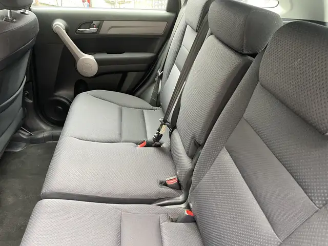 Honda CR-V view 9