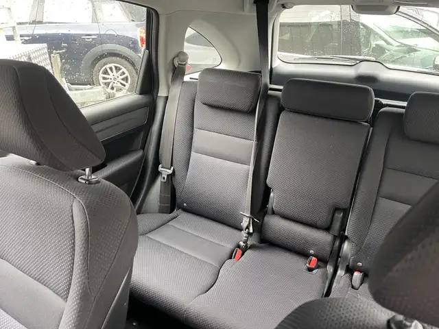 Honda CR-V view 5