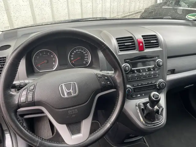 Honda CR-V view 6