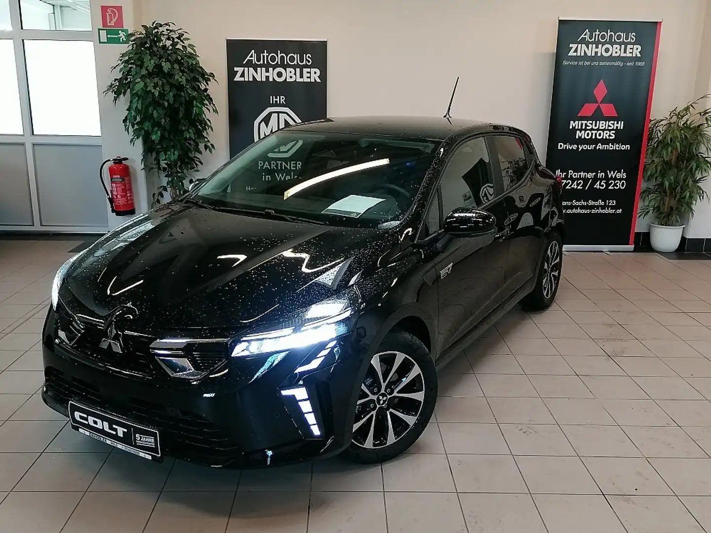 Mitsubishi Colt 1,0 Invite 0% 1/3 Kredit Winterräder gratis Schwarz - 1