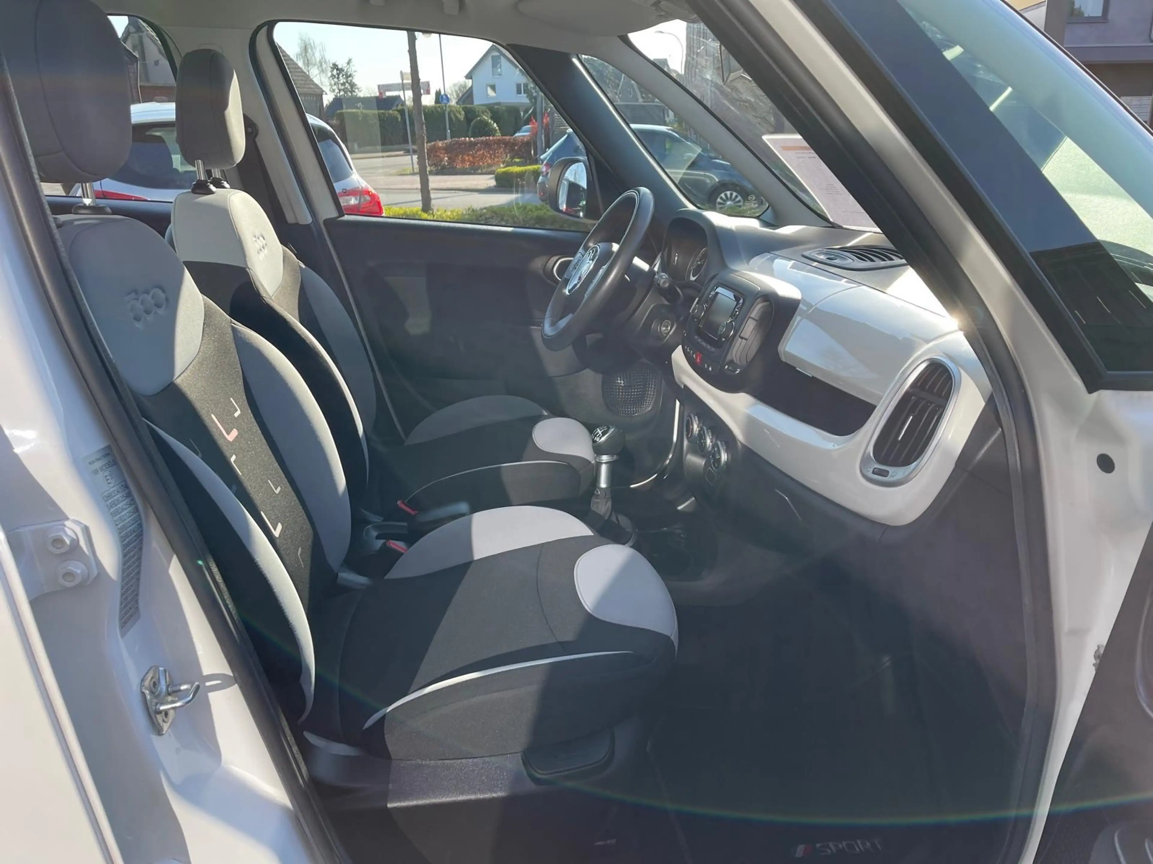 Fiat 500L Pop Star — photo 14