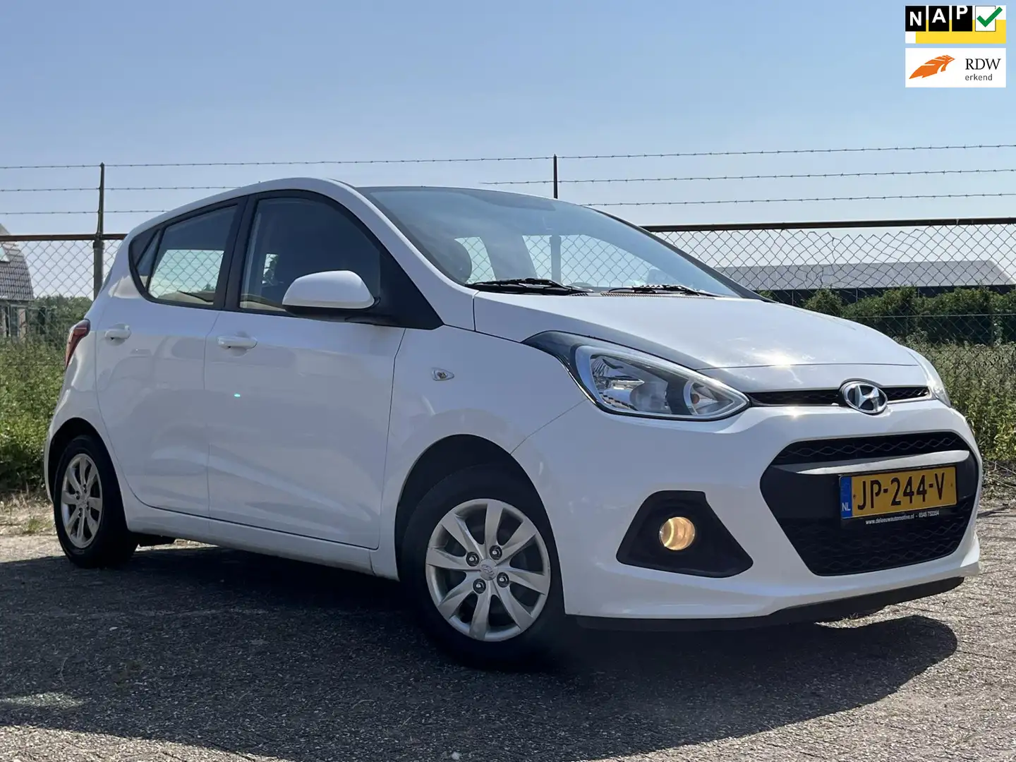 Hyundai i10 1.0i i-Motion Comfort Blanc - 1