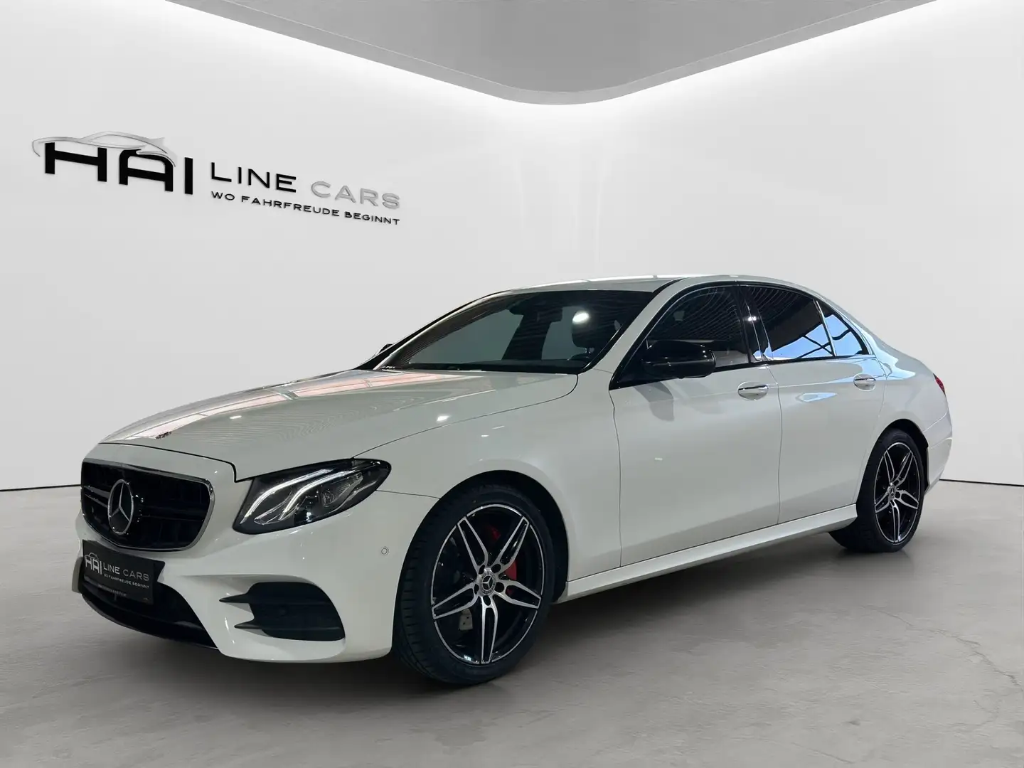 Mercedes-Benz E 220 E 220 d AMG | HeadUp | 360 | AHK | Widescreen Weiß - 1
