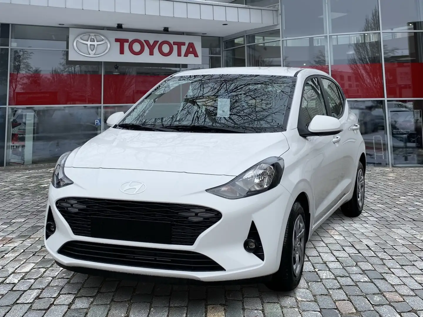 Hyundai i10 1.0 Select *Navigation,Kamera,CarPlay,uvm* Grün - 1