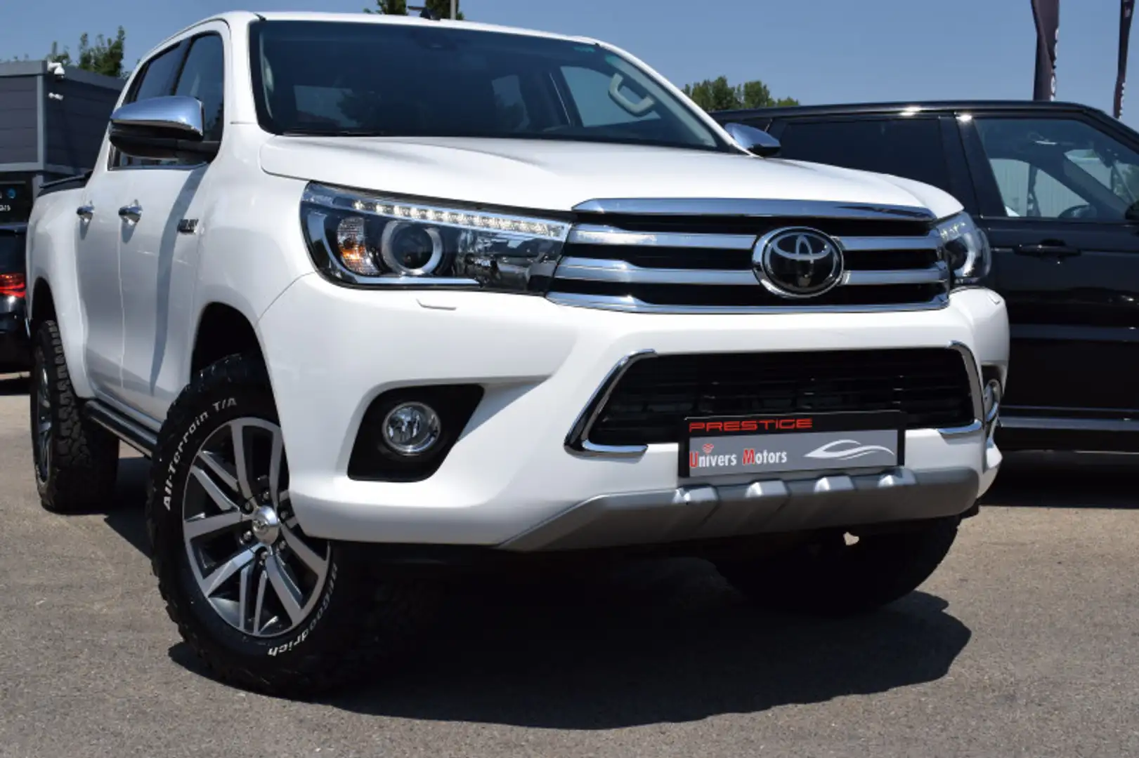 Toyota Hilux 2.4 D-4D 150CH DOUBLE CABINE LOUNGE 4WD BVA Blanc - 1