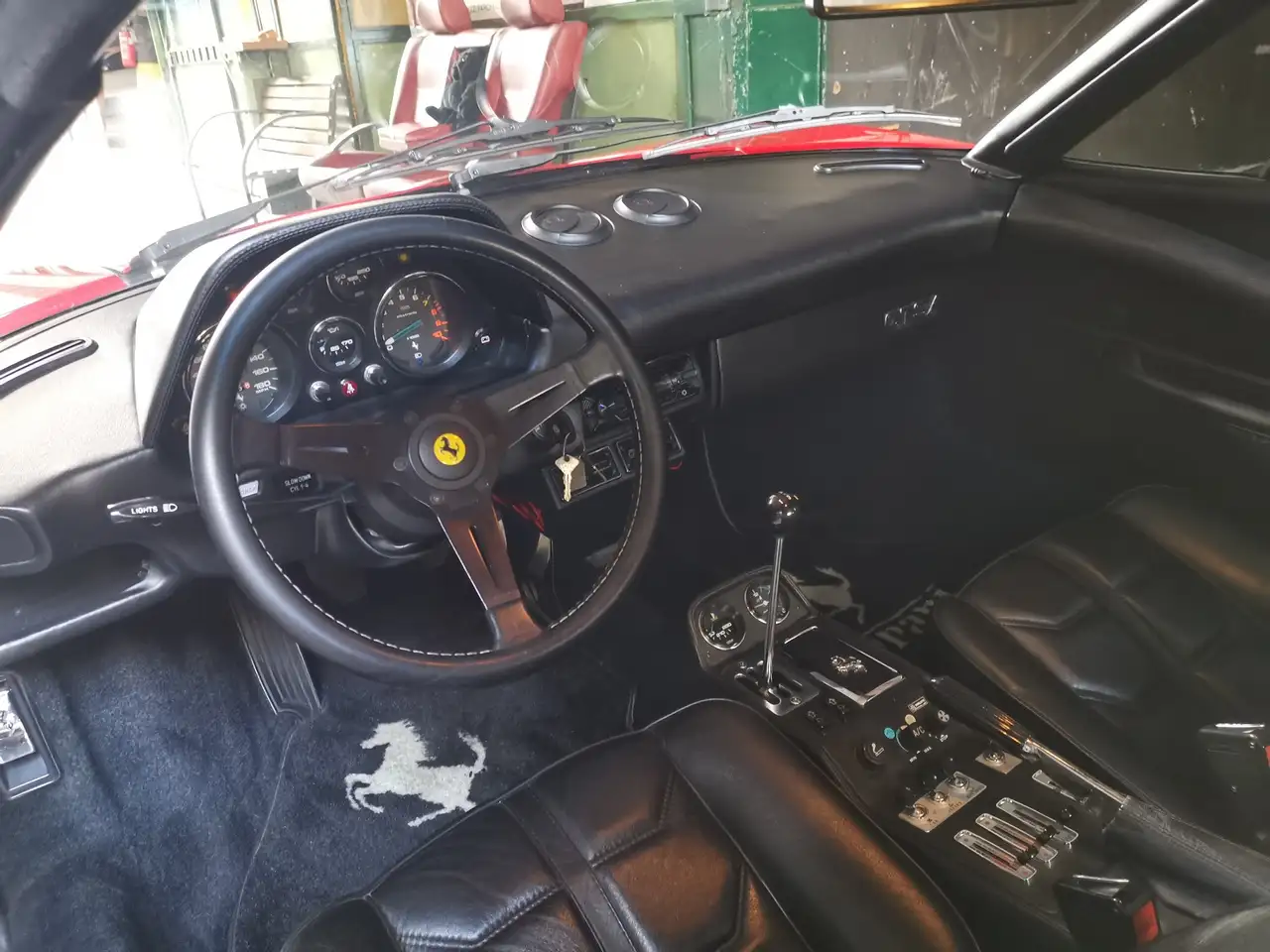 Ferrari 308 GTSi 2.9 240cv, foto 12